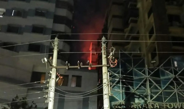 রাজধানীর কাঁটাবনে আল বারাকা টাওয়ারে অগ্নিকাণ্ডে দুজনের মৃত্যু